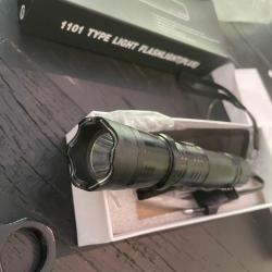 Taper shocker lampe,  lampe stroboscopiqueAvec chargeur et porte ceinture en tissu