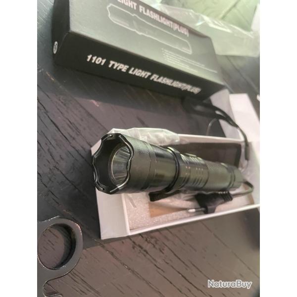 Taper shocker lampe,  lampe stroboscopiqueAvec chargeur et porte ceinture en tissu