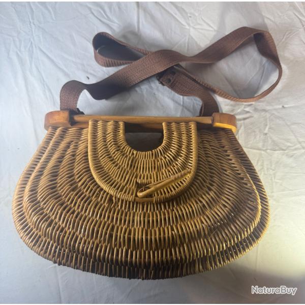 Garbuste luxe Neuve en osier - panier artisanal de pche  la truite