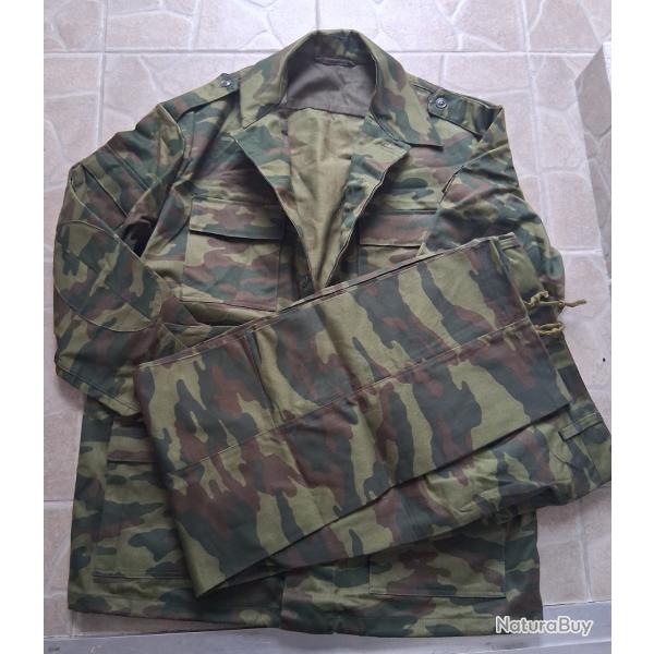 AUTHENTIQUE TENUE VESTE ET PANTALON CAMOUFLAGE "FLORA" VSR 98 TAILLE L-XL(54/4) NEUVE