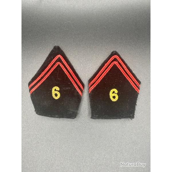 (63.011) Paire de pattes de col