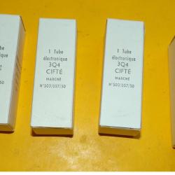 LOT DE LAMPES TUBES RADIO MILITAIRE , REFERENCE 3Q4 CIFTE ,NOS AND NIB TUBES , RADIOAMATEUR ,  NEUF