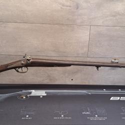 Fusil à poudre noir_ Ancien
