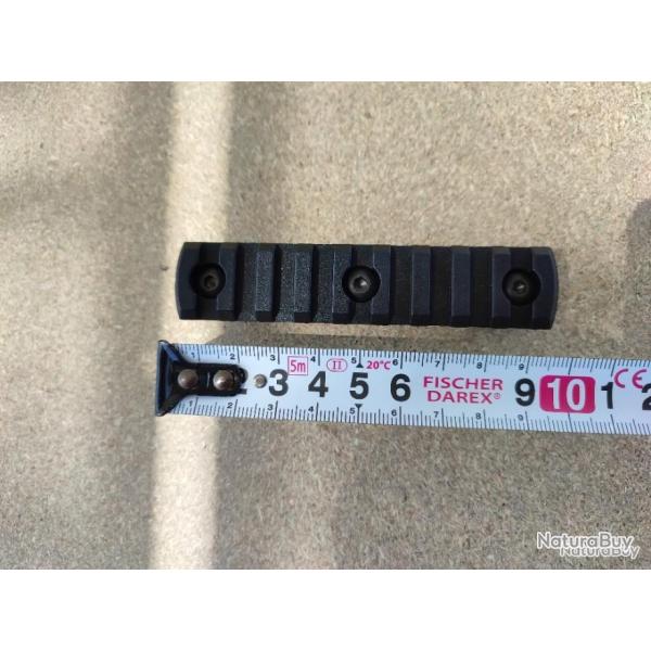 Un Rail Picatinny pour garde main M lock, 9 slots plastique renforc -