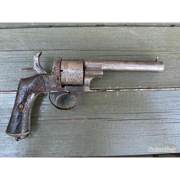 Pistolet  broche ancien de fouille