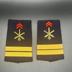 (71.002) Paire de fourreau d'épaule de lieutenant Régiment d'artillerie