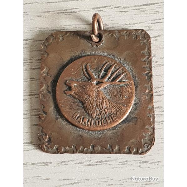 Mdaille petit mdaillon thme chasse . Cerf