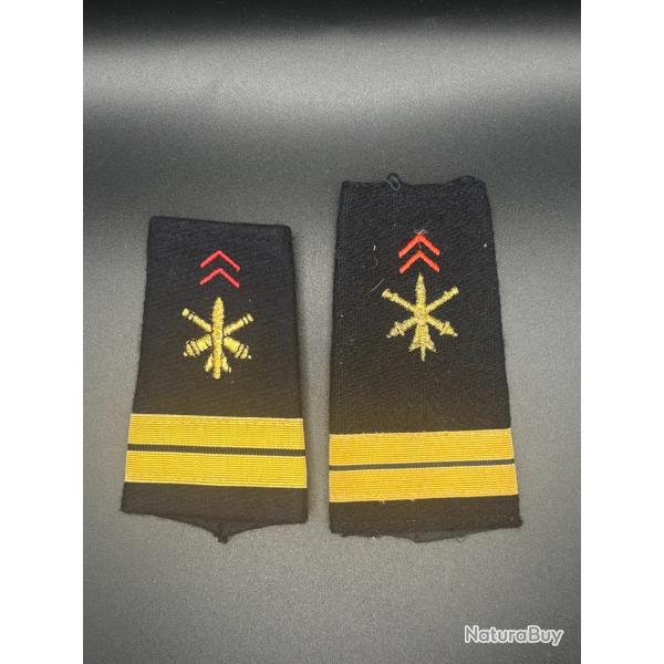 (71.004) Paire de fourreau d'paule de lieutenant Rgiment d'artillerie