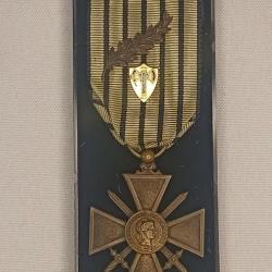 Croix de Guerre 39/40 Vichy Francisque Or WW2