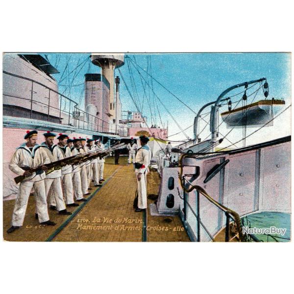 CPA - Marine Militaire -  LA VIE DU MARIN MANIEMENT D'ARMES  -N1623