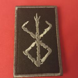 ÉCUSSON VIKING SYMBOLE - PATCH BRODÉ SCRATCH VALKNUT VALHALLA VIKING 8/5CM NORSE