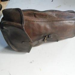 fonte avant droite pour selle d'arme