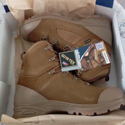 Chaussures de combat forces spéciales taille 47 - Armée française NEUVE