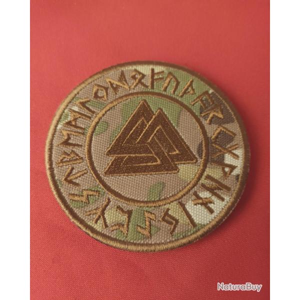 CUSSON VIKING SYMBOLE PATCH BROD SCRATCH NORSE VALKNUT VALHALLA VIKING 8 CM