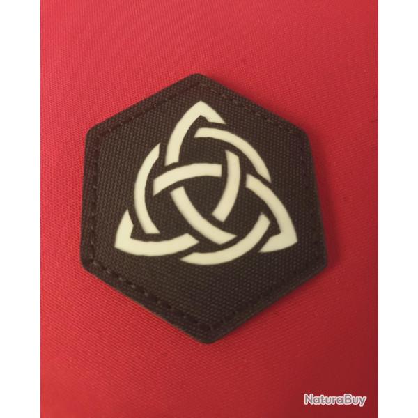 CUSSON BROD SCRATCH  VALHALLA VALKNUT VIKING 5/5CM - PATCH - INSIGNE