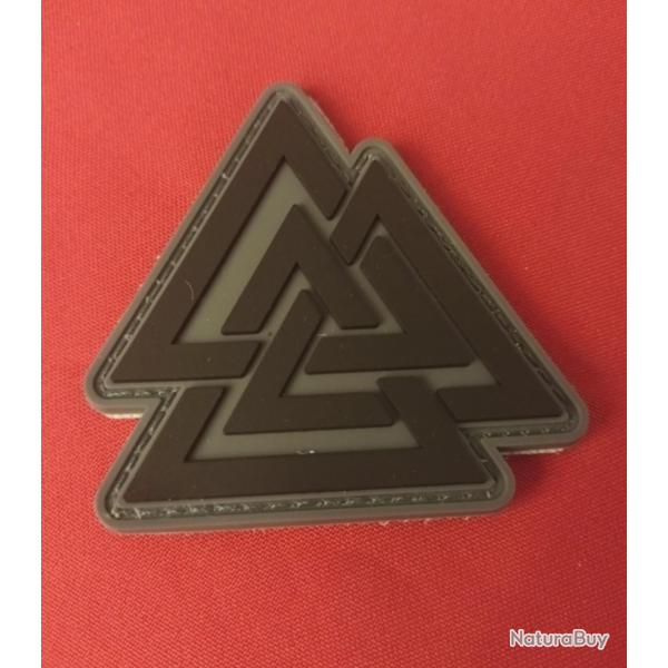 PATCH CUSSON BROD SCRATCH  PVC 3D VALHALLA VALKNUT VIKING 7/7CM
