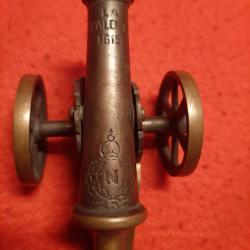 magnifique petit canon en bronze (waterloo)