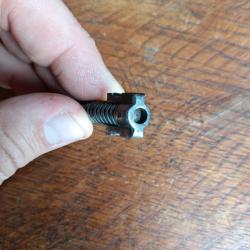 Ressort récupérateur pistolet 6.35 le français