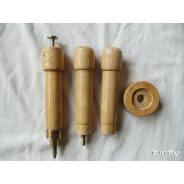 Lot de dsamorceurs , ramorceurset le socle pour calibre 12.