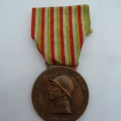 medaille commémorative de la guerre 14 .18 ITALIENNE