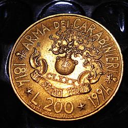 Italie piece de 200 lire commemorative 1994 (arma del carabinieri)