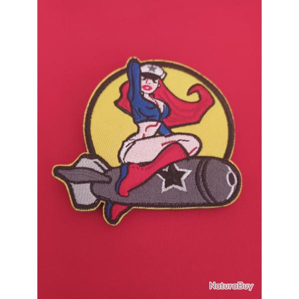CUSSON 3D US ARMY B52 PIN UP 8/7CM SCRATCH