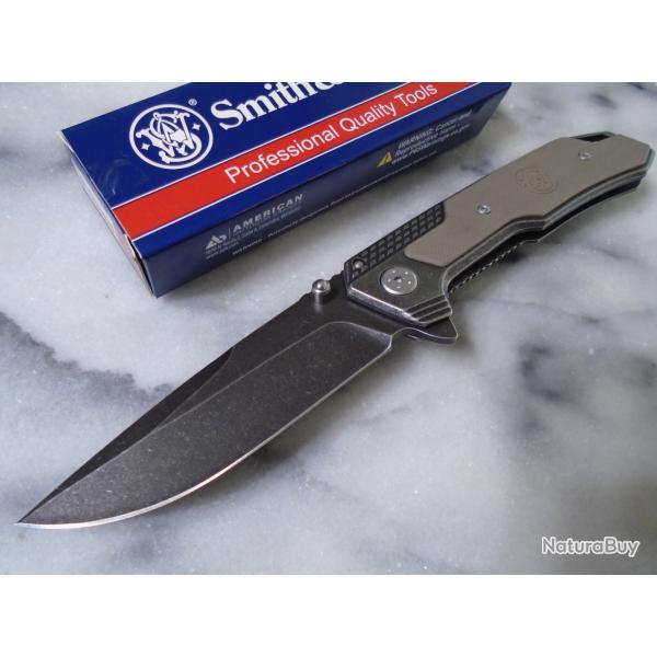 Couteau Tactical Smith & Wesson Liner Lock Lame drop point Acier 8Cr13MoV Manche Acier inox Clip