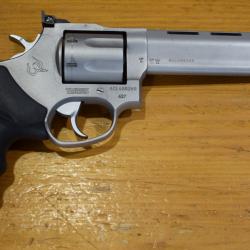 REVOLVER  TAURUS 627 TRACKER   CAL 357 MAGNUM, 6 POUCES tres bon etat