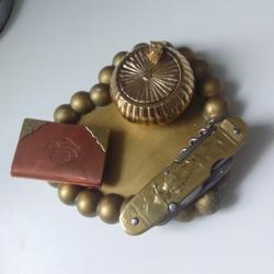 Ensemble fumeur 1917  cendrier briquet et canif en laiton super etat de poilu