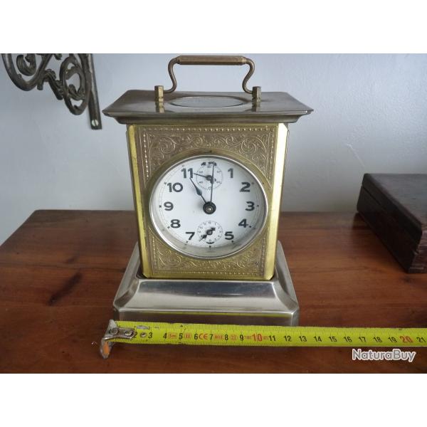 Pendule de voyage