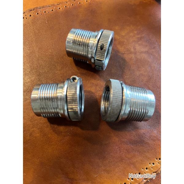 Breech lock bushing