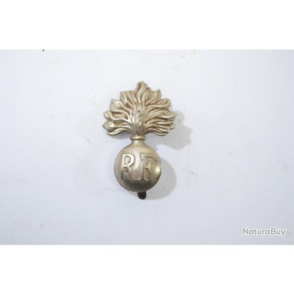 Insigne de casque Franais Adrian, Gendarmerie. Fixation absente. Grenade de casque RF (C)