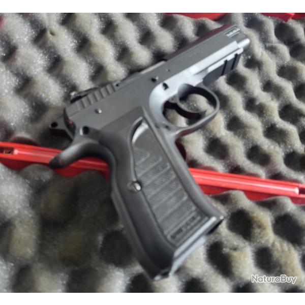 Pistolet Tanfoglio Combat cal. 9x19