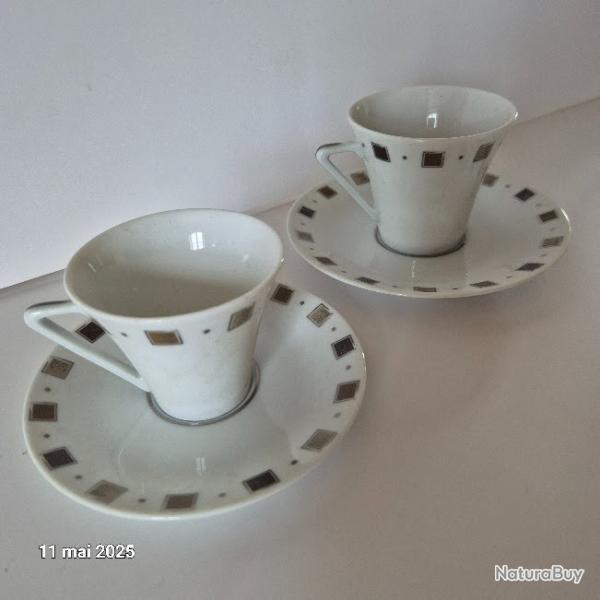 Lot de 2 tasses et 1 soucoupe, Philippe Deshoulires new caviar