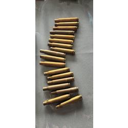 Fonds de bac: vrac 18 douilles 8x68s