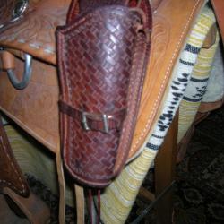 Ceinture avec 25 alvéoles plus le holster type western