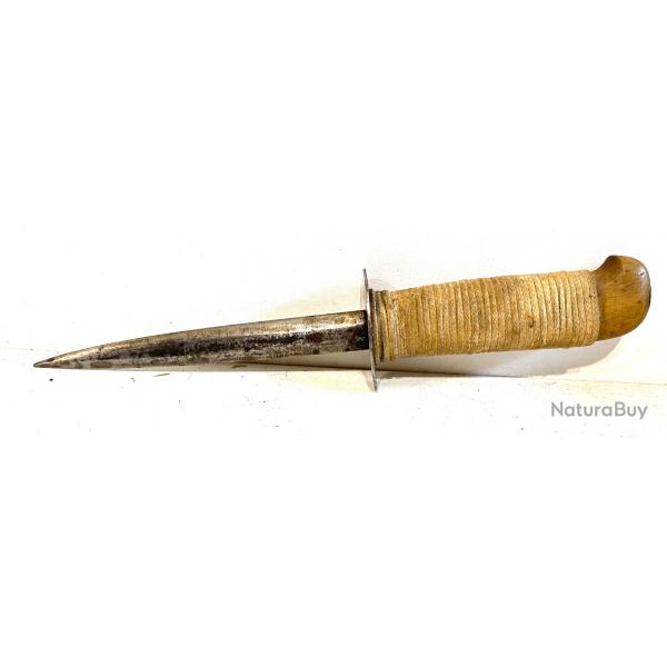 Ancien Couteau poignard de Bottes Tranche style vengeur ww1 marquage sur la garde