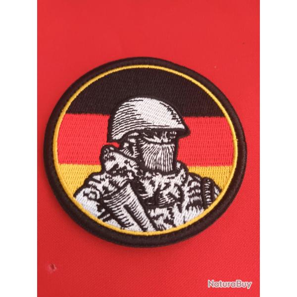 CUSSON ARME ALLEMANDE - PATCH BROD PATRIOTE ALLEMAND BORN TO KILL 8CM