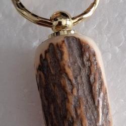 Porte clé en bois de cerf