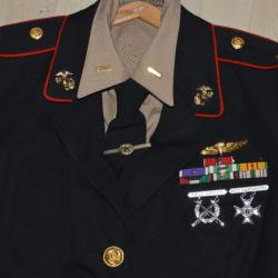 VAREUSE, CHEMISE ET CRAVATE US MARINE'S CORPS-OFFICER USMC