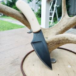 Couteau artisanal forgé