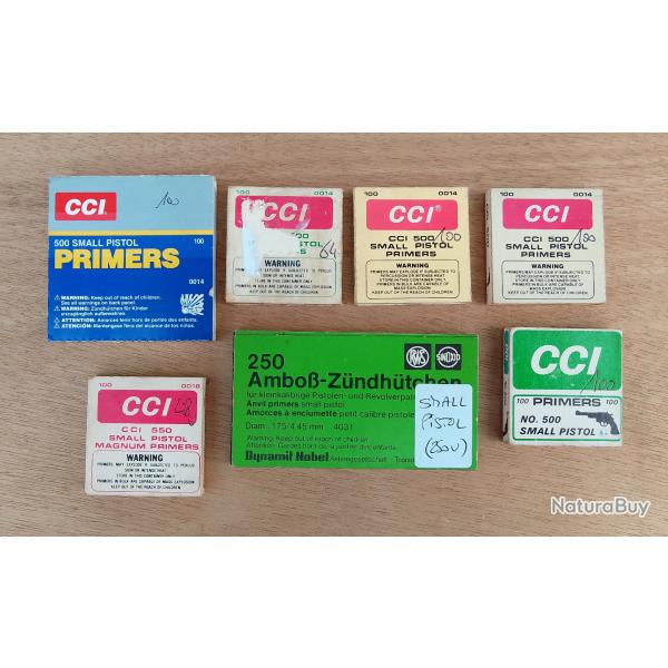 Lot de 714 amorces SP et SPM de diverses marques