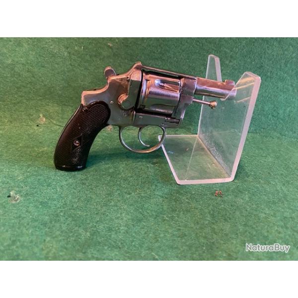 Revolver. Belge  Bulldog   type colt   barrillet basculant cal- 320  long ou court