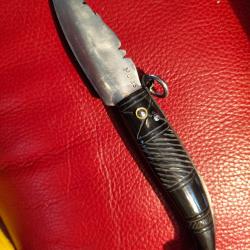 Couteau artisanal traditionnel romain