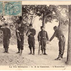 CPA - La Vie Militaire-2.A La Caserne.L'Exercice  -N°1726