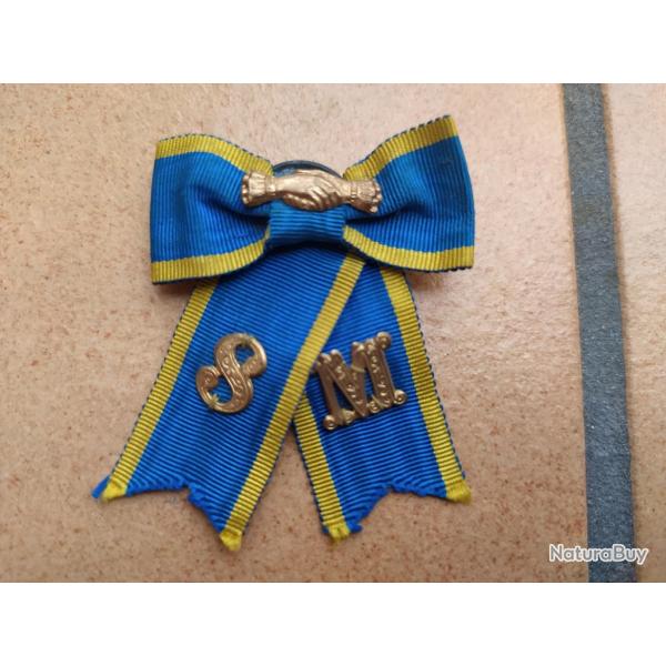 RUBAN DECORATION  BOUTONNIERE  MARQUAGE SM OU 8M ANCIENS COMBATTANT SOCIETE MUTUELLE  A IDENTIFIEE