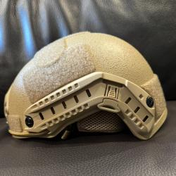 ENCHERE...CASQUE PARE BALLE BALISTIQUE IIIA .......Coyotte, Kaki ou Noir au choix