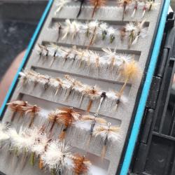 lot de 100 mouches + boite
