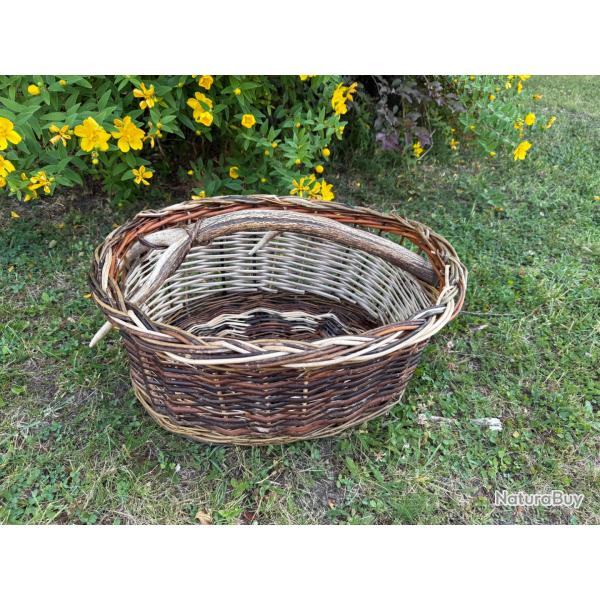 Magnifique panier en osier avec anse bois de cerf