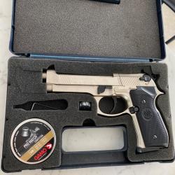 Beretta M92FS CO2 4.5 mm nickel - excellent état + mallette et accessoires